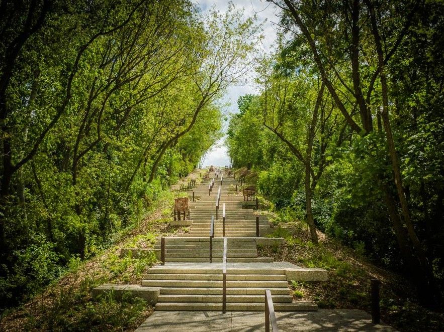 Monticule de l'insurrection de Varsovie en Pologne