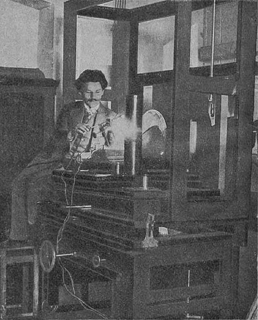 Jan Szczepanik dans son laboratoire